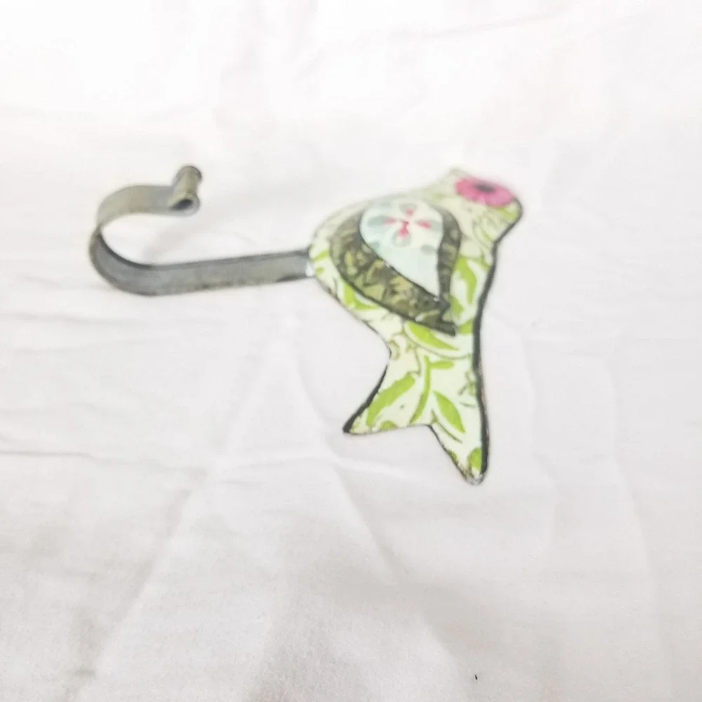Kelly Rae Roberts Bird Wall Hook Green NWOT Distressed Metal Art folk art boho